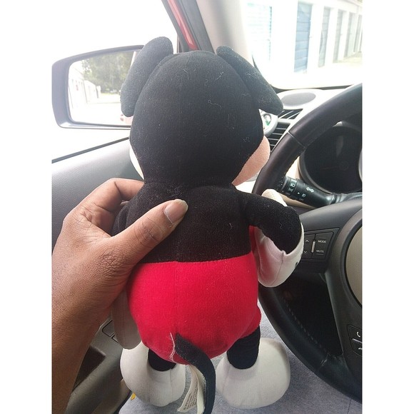 Disney Dream International Limited Mickey Mouse Plush Red Heart Hug Valentine - Picture 3 of 6